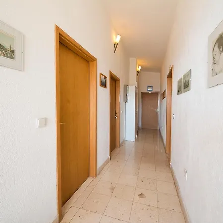 House Ursić * Brela