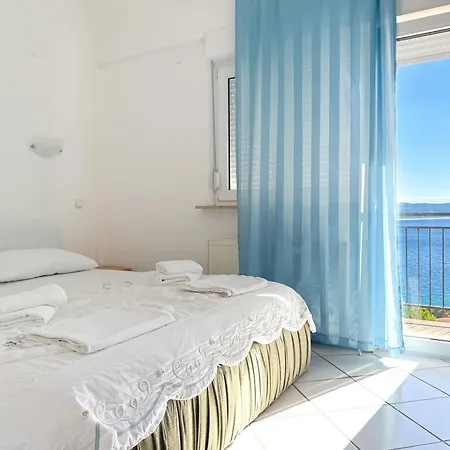 House Ursic アパート *